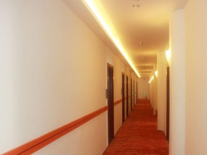 Shanghai Yiting 6+E Hotel - Lujiazui Extérieur photo
